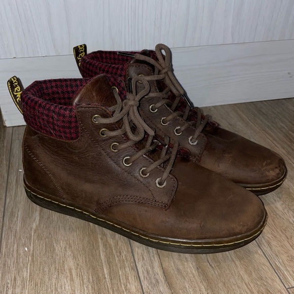 Maelly Dr. Marten’s - Picture 1 of 6